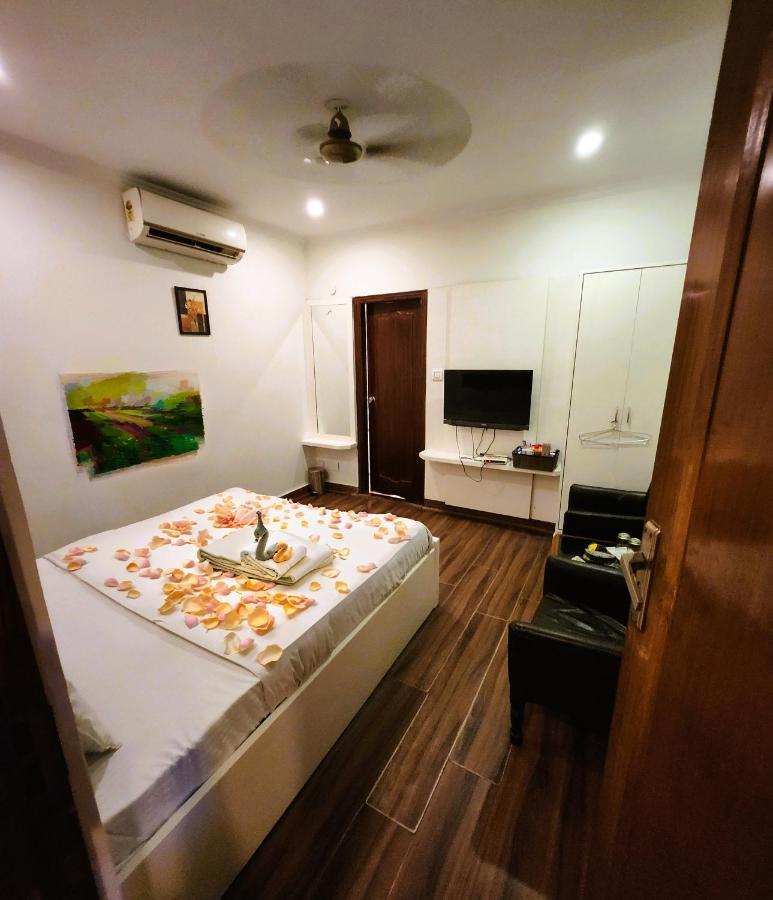 Hotel Royal Brooks Chandīgarh Dış mekan fotoğraf